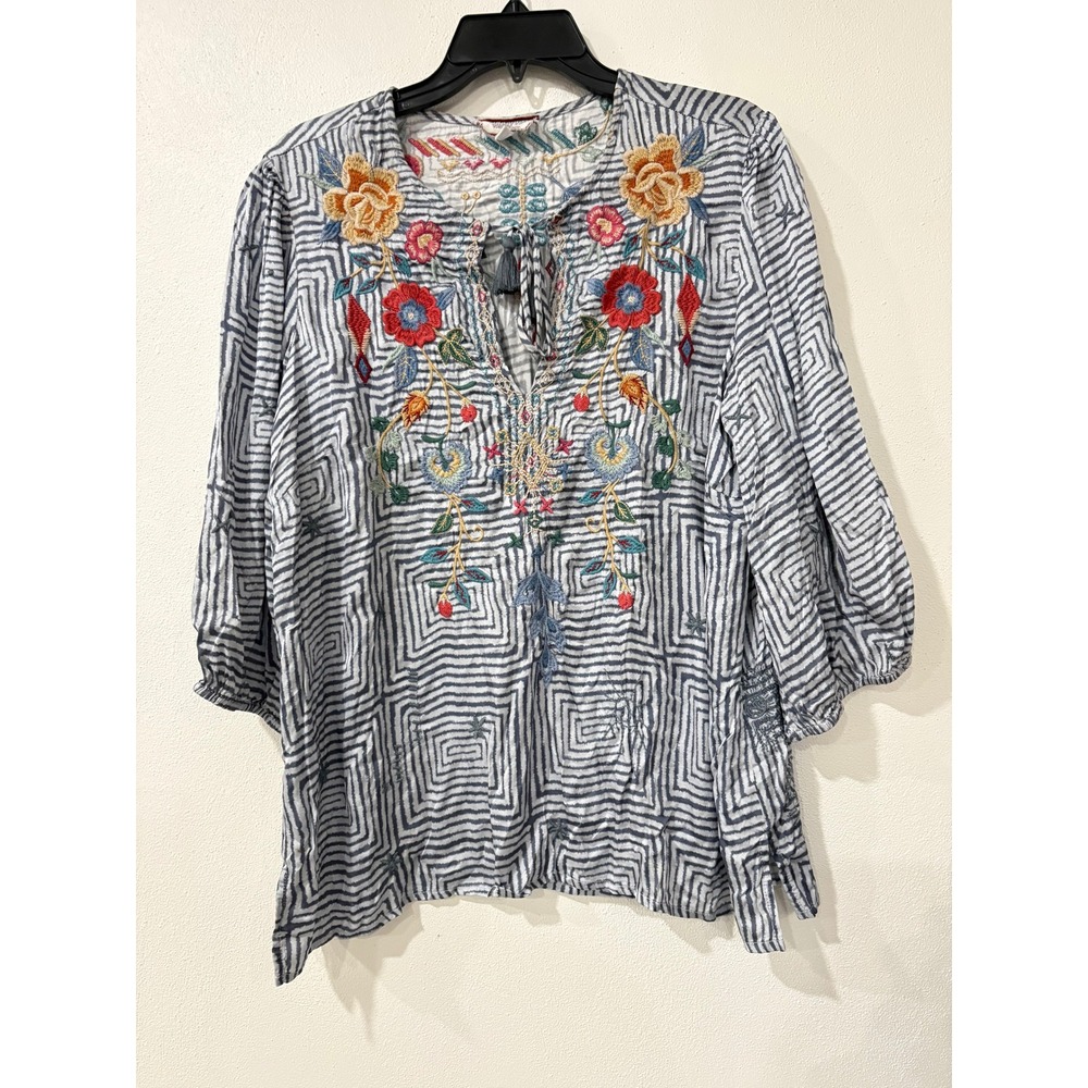 Johnny Was Workshop Grey Geometric Floral Embroidered Tassel Peasant Blouse M - Picture 3 of 10